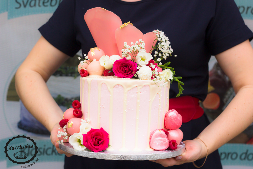 Svatební dort Růžový