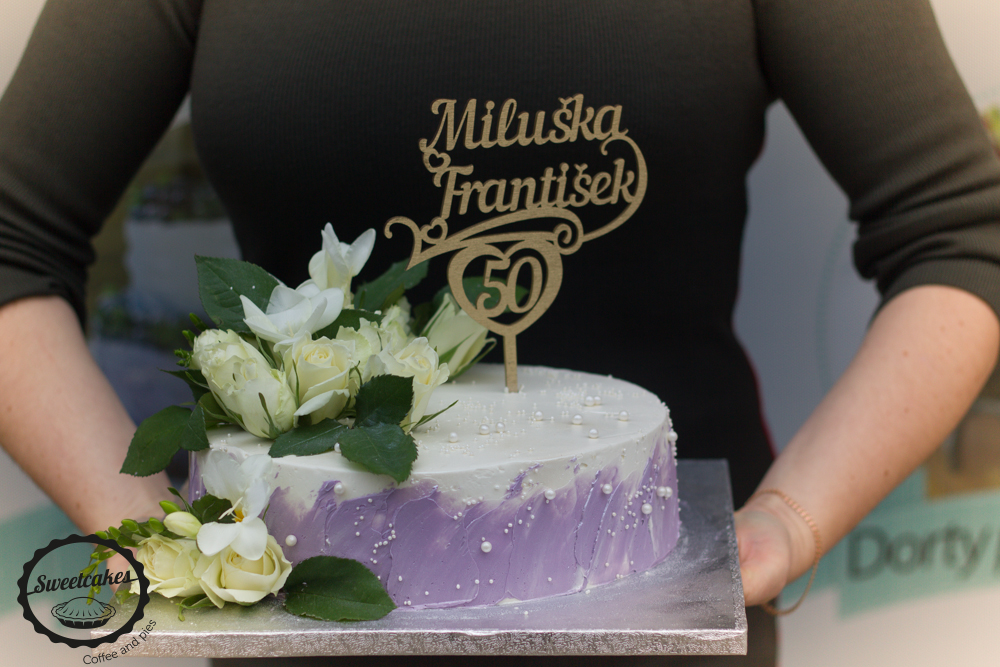 Svatební dort Fialový