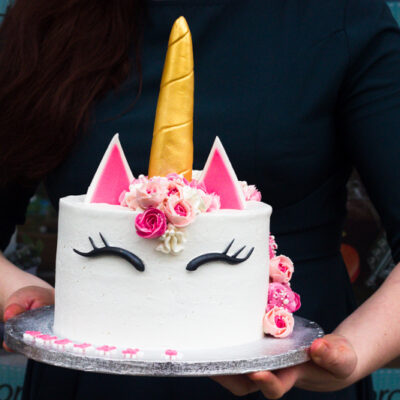 Dětský dort na narozeniny «Jednorožec» (5) (2,5 kg, 1900 kč)