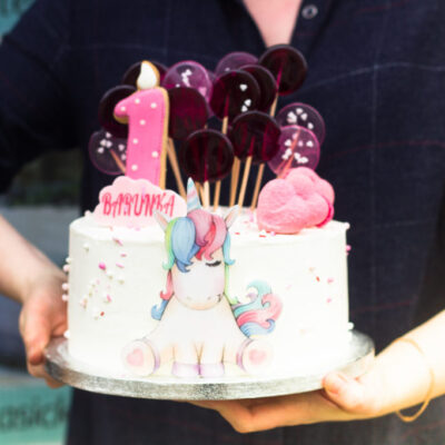Dětský narozeninový dort Jednorožec obrázek (2,5 kg, 1900 kč)