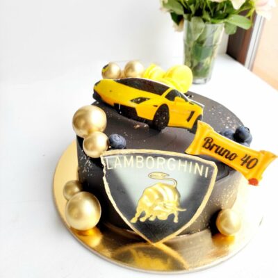 Narozeninový dort pro muže Lamborghini 3 (2,5 kg, 2200 kč)