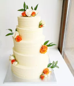 Svatební dort s květinami 9