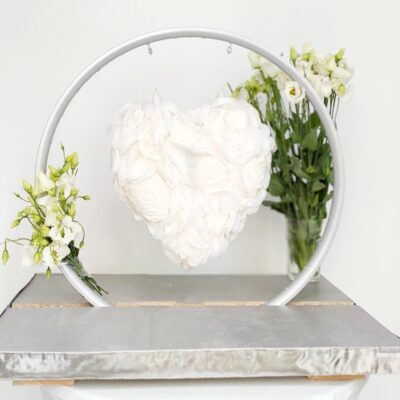 Svatební antigravitační dort srdce (4 kg, 6000 kč)