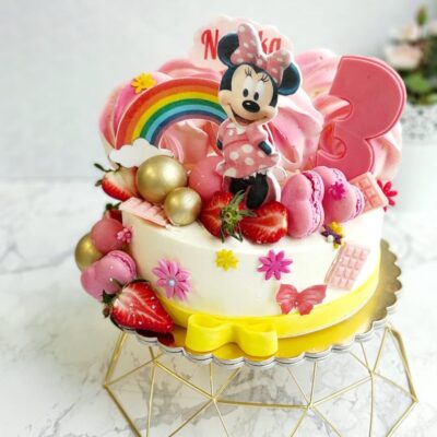 Narozeninový dort na zakázku Minnie Mouse 16 (2 kg, 1900 kč)