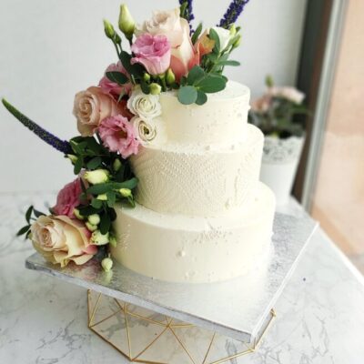 Svatební dort moderní 1 (8 kg, 7600 kč)